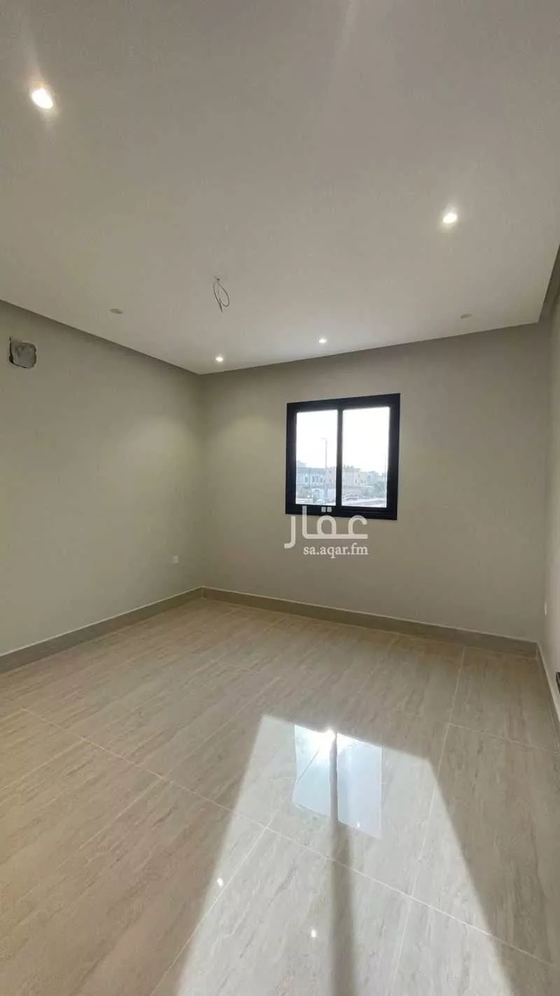 5 bedroom villa in Dahiat King Fahd 17