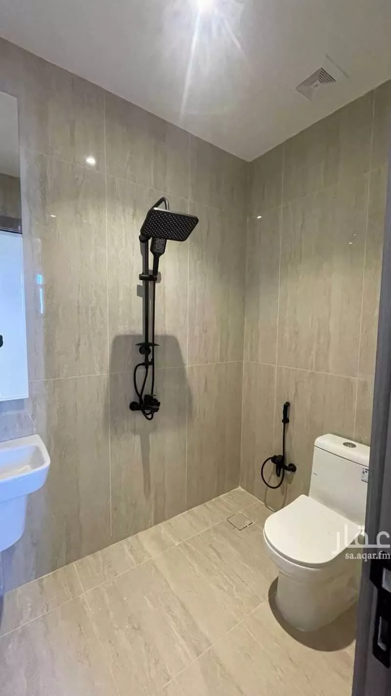 5 bedroom villa in Dahiat King Fahd 19