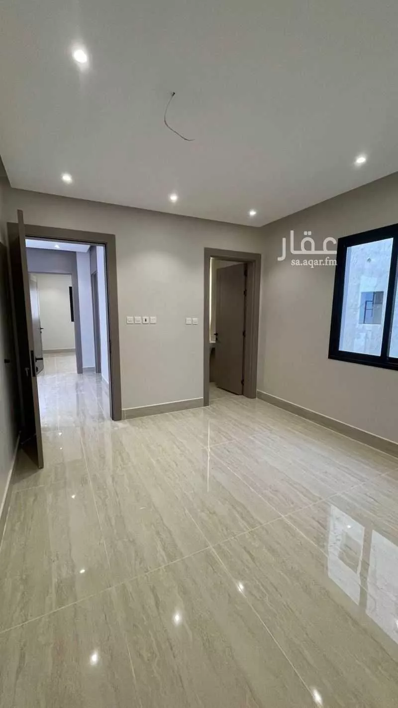 5 bedroom villa in Dahiat King Fahd 22