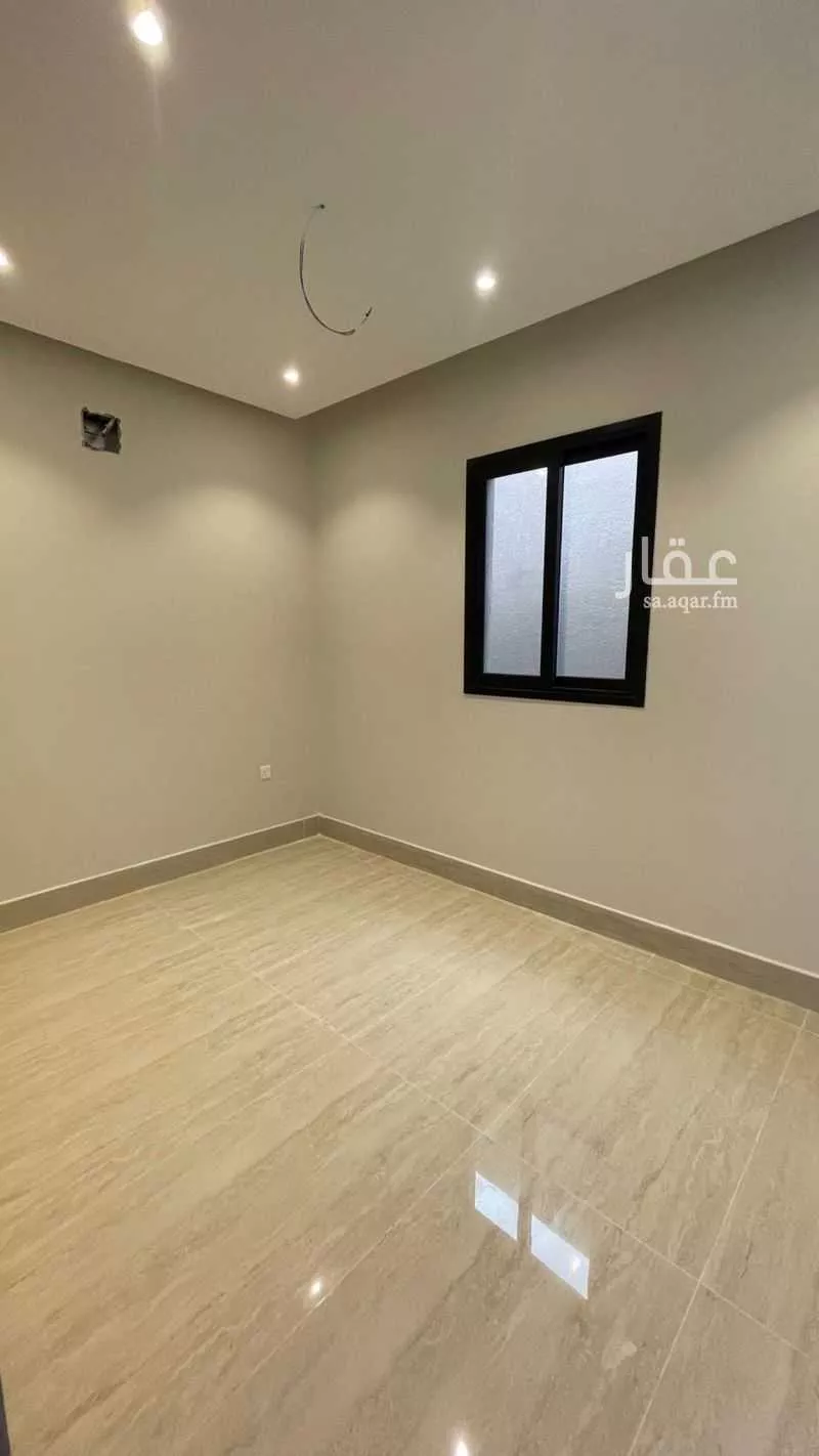 5 bedroom villa in Dahiat King Fahd 26