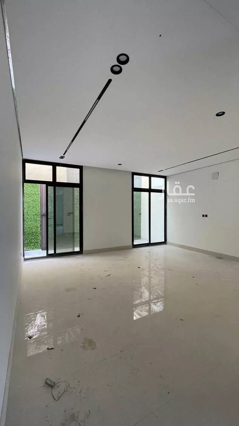 5 bedroom villa in Ash Sharq, Eastern Province 12
