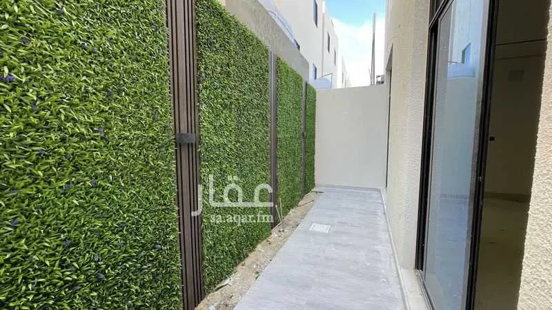 5 bedroom villa in Ash Sharq, Eastern Province 16