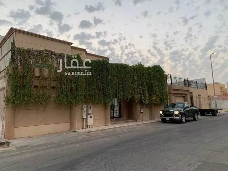 5 bedroom villa in Al Nuzhah 2