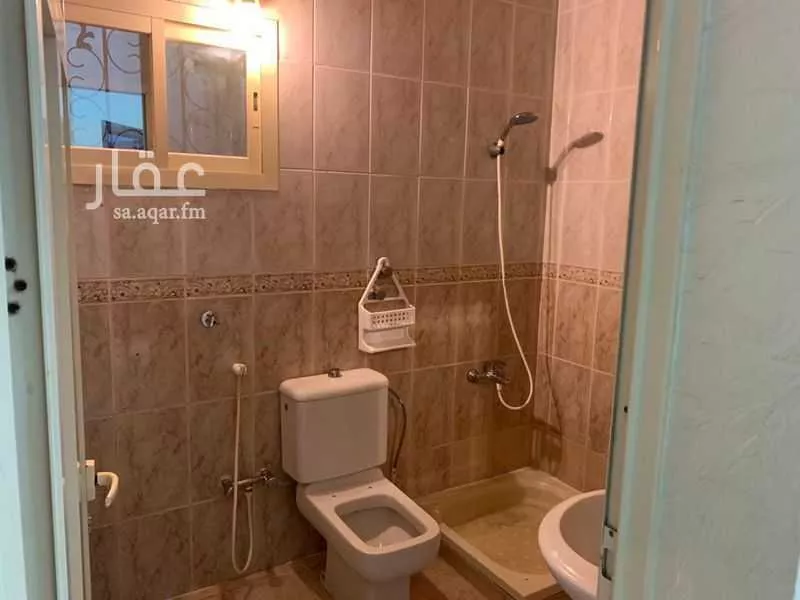 5 bedroom villa in Al Nuzhah 17