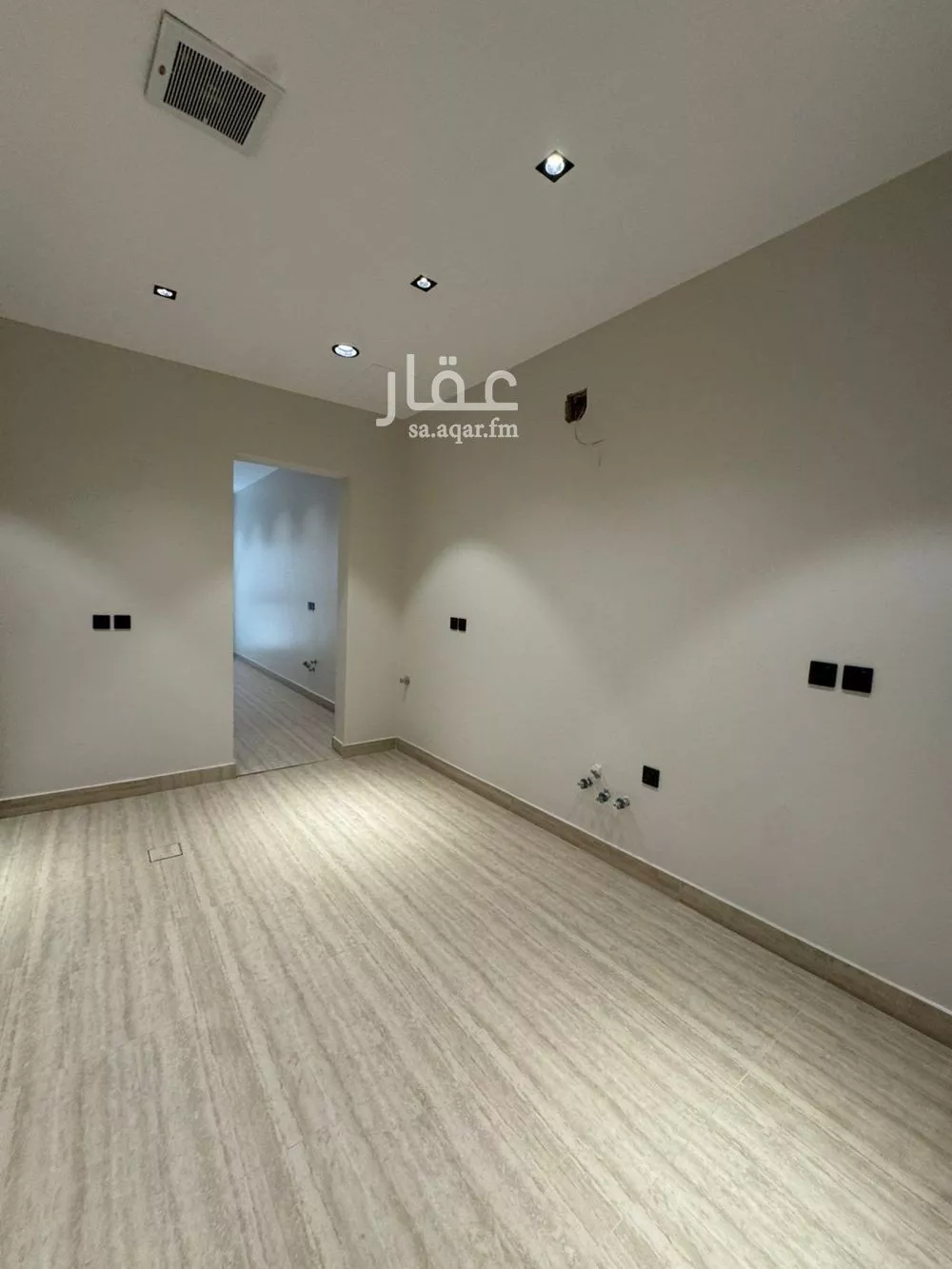 4 bedroom floor in Al Aridh 4