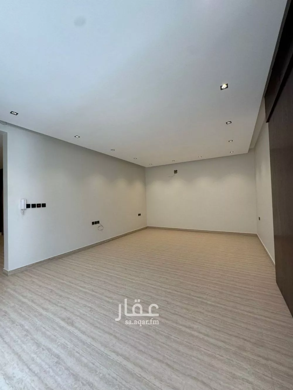 4 bedroom floor in Al Aridh 6