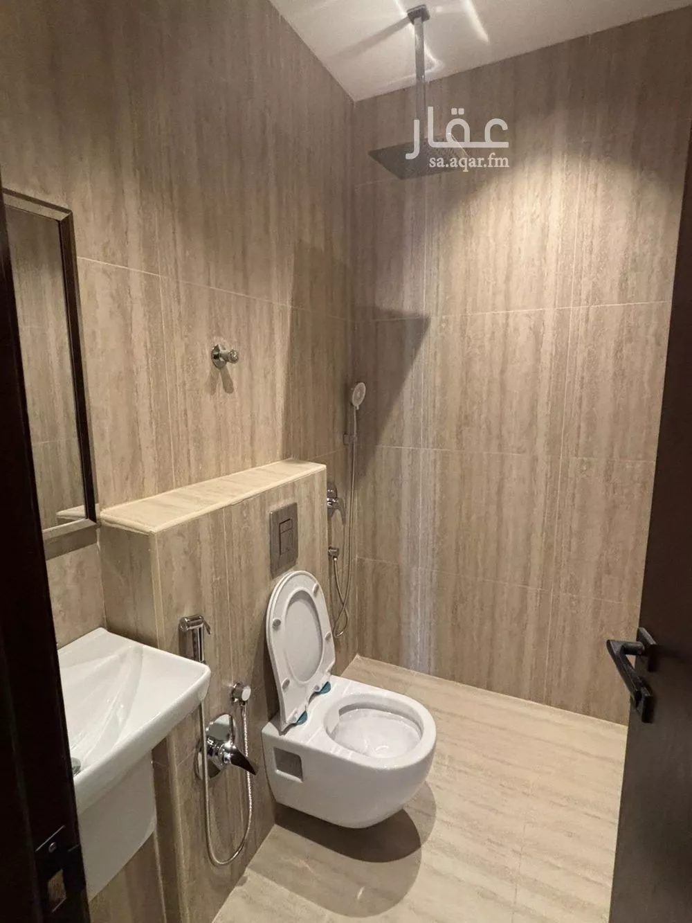 4 bedroom floor in Al Aridh 13