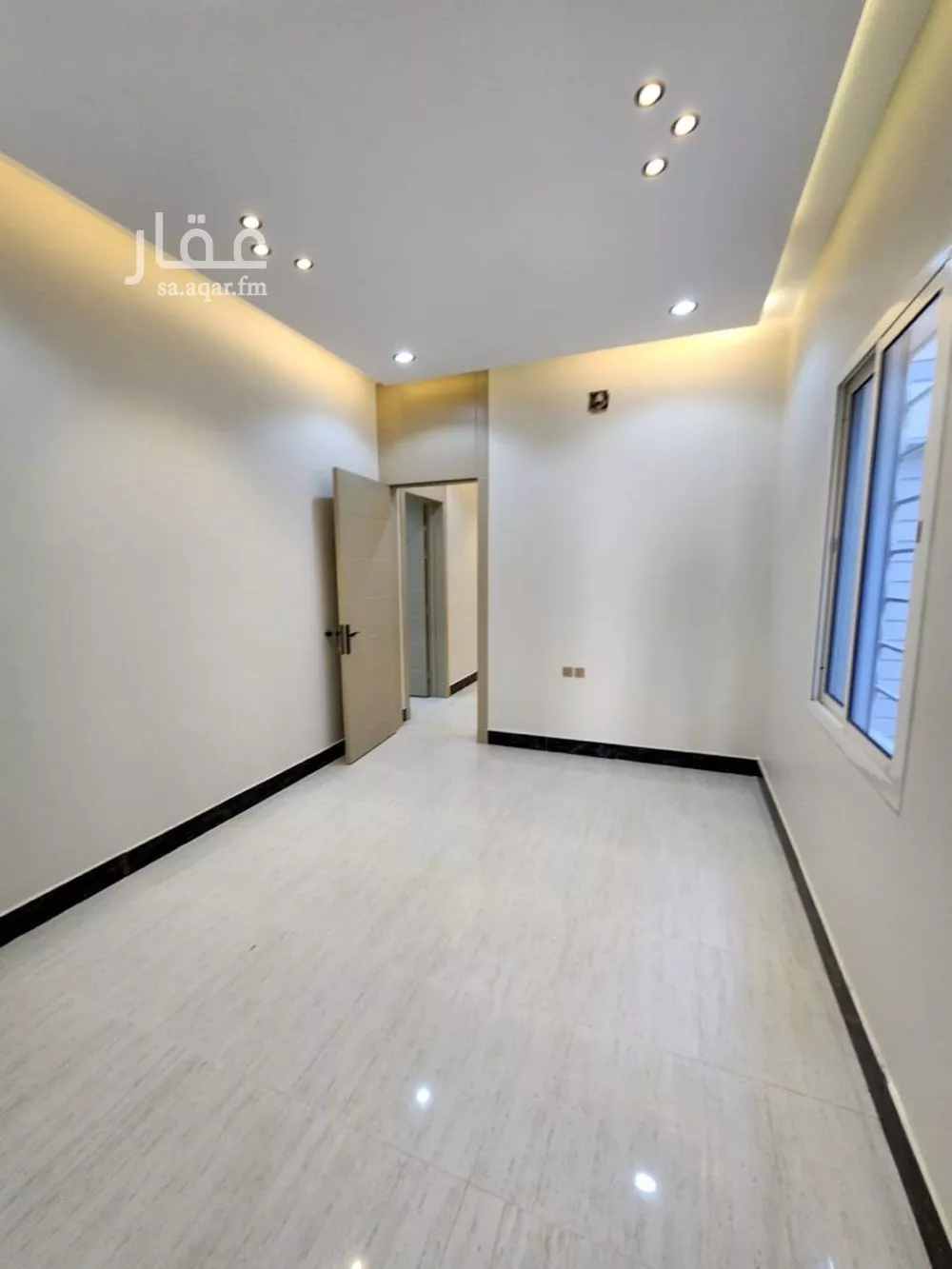 6 bedroom floor in Okaz 10