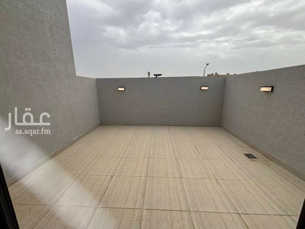 دور 3 غرف في العارض 2