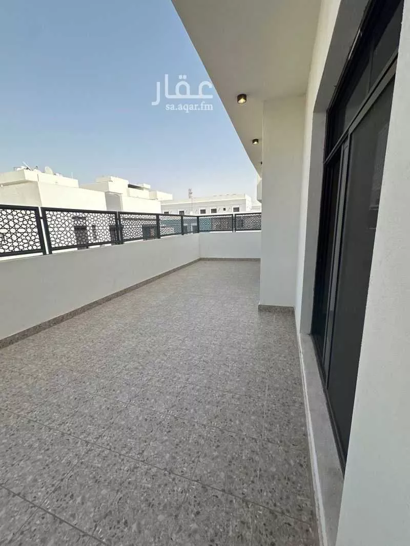 4 bedroom apartment in Al Sharafiyah 8