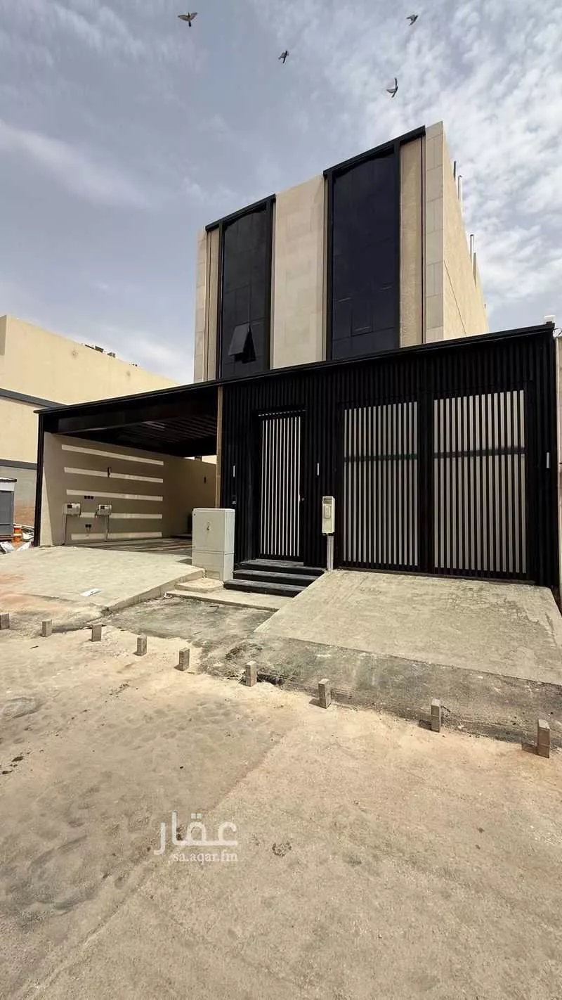 3 bedroom floor in Al Munsiyah 6