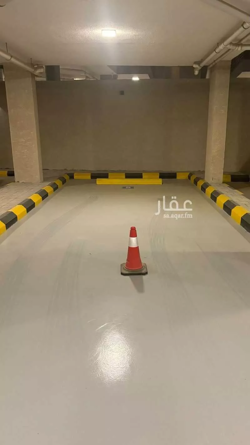 شقة 4 غرف في الحمرا 11