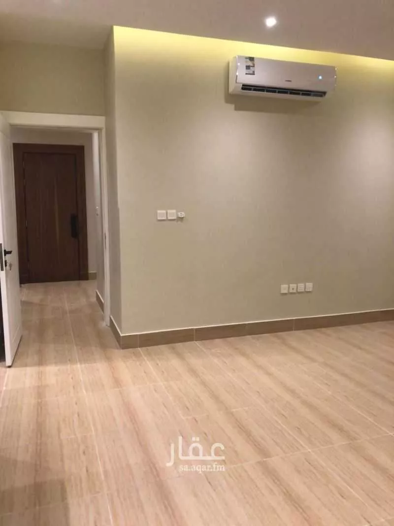 شقة 4 غرف في الحمرا 3