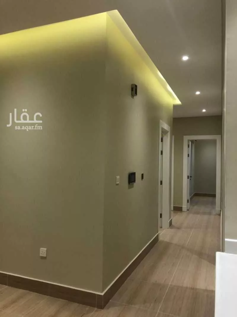 شقة 4 غرف في الحمرا 8