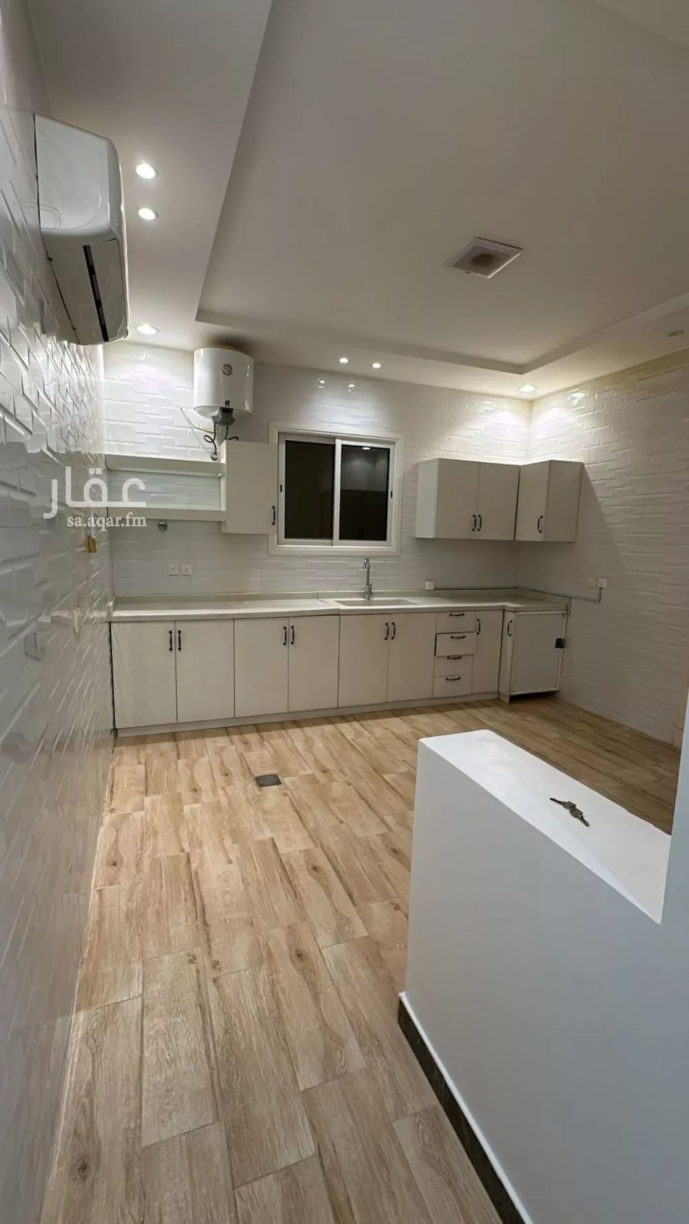 دور 3 غرف في العارض 15
