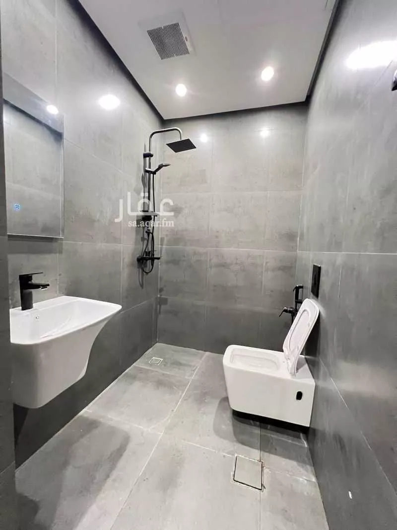3 bedroom apartment in Al Aridh 18
