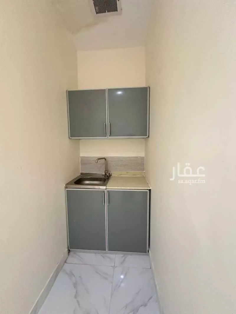 2 bedroom apartment in Dhahrat Al Badiah 7