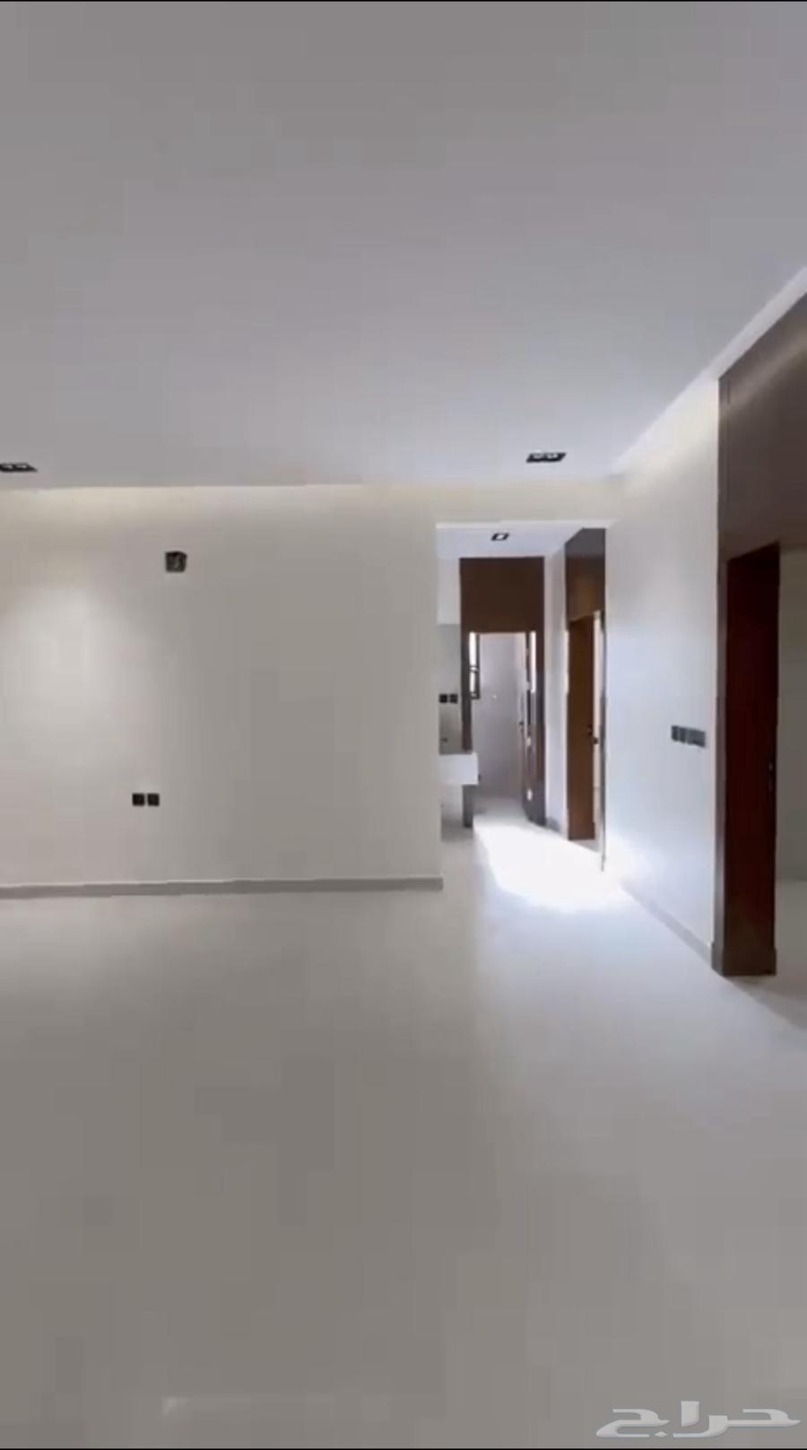شقة 3 غرف في الرمال 5
