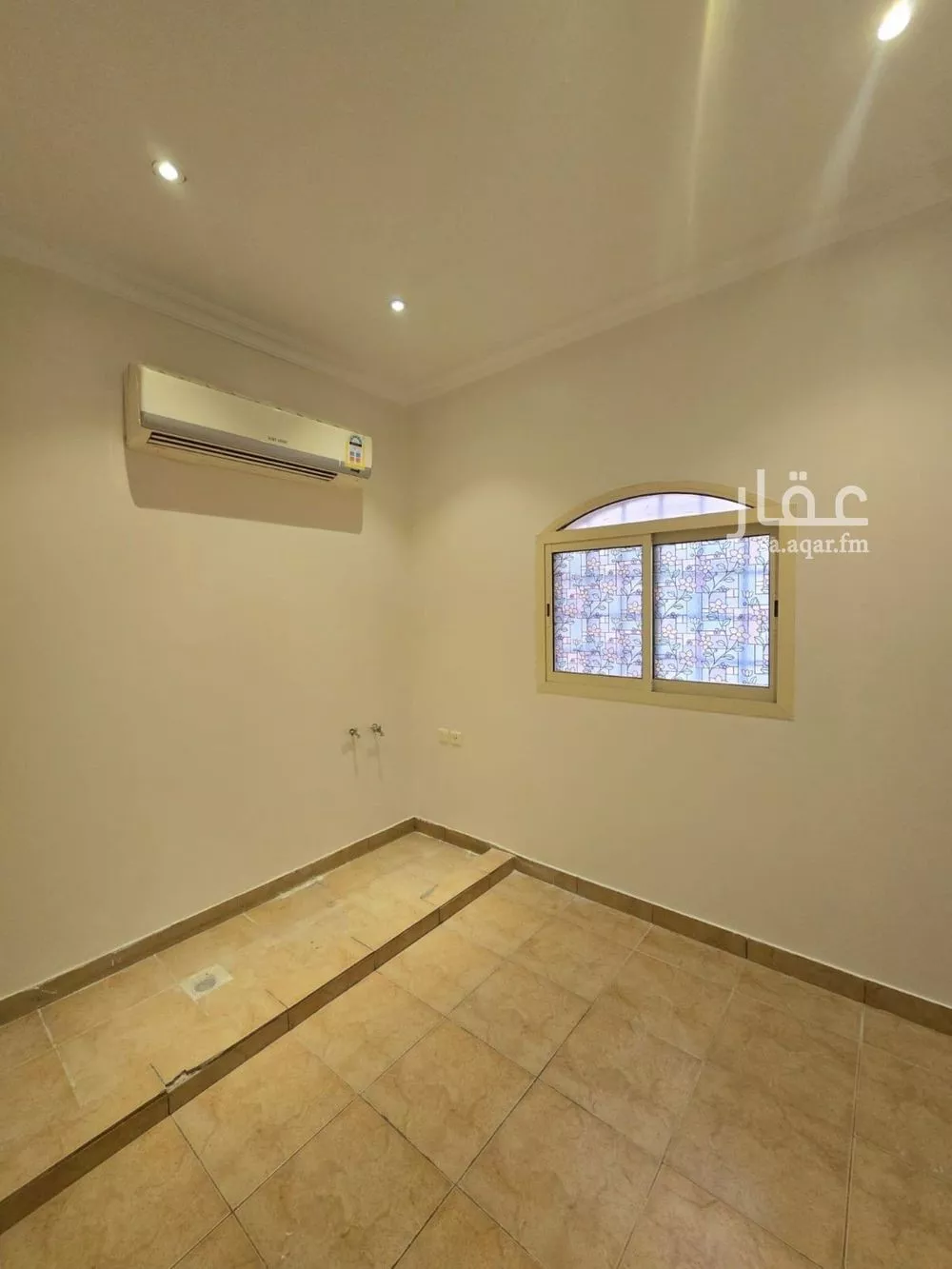5 bedroom floor in Al Yasmin 6