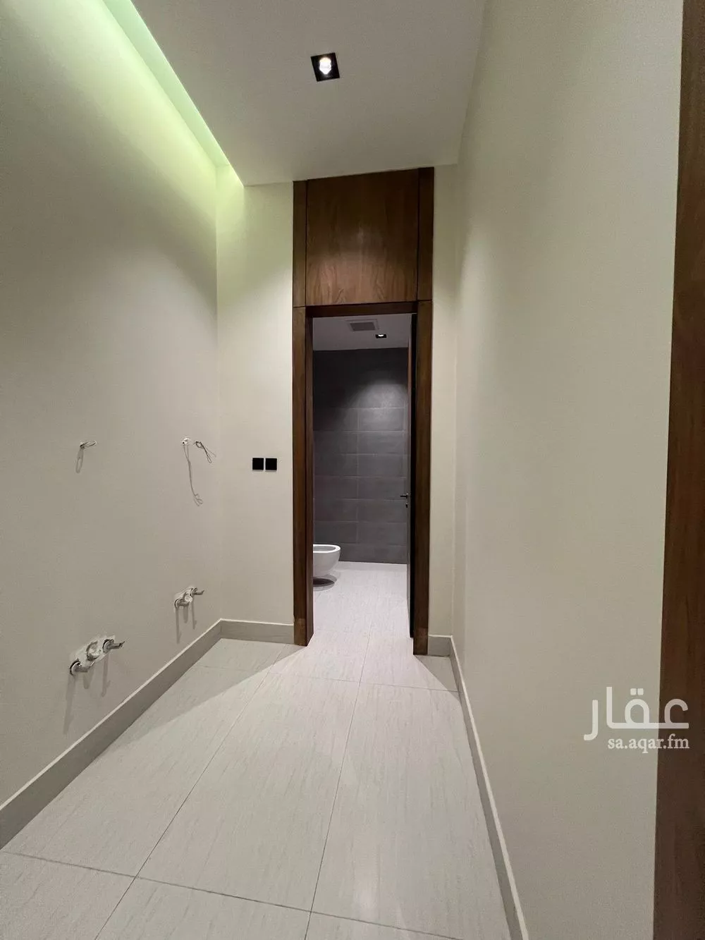 5 bedroom villa in Al Narjis 11