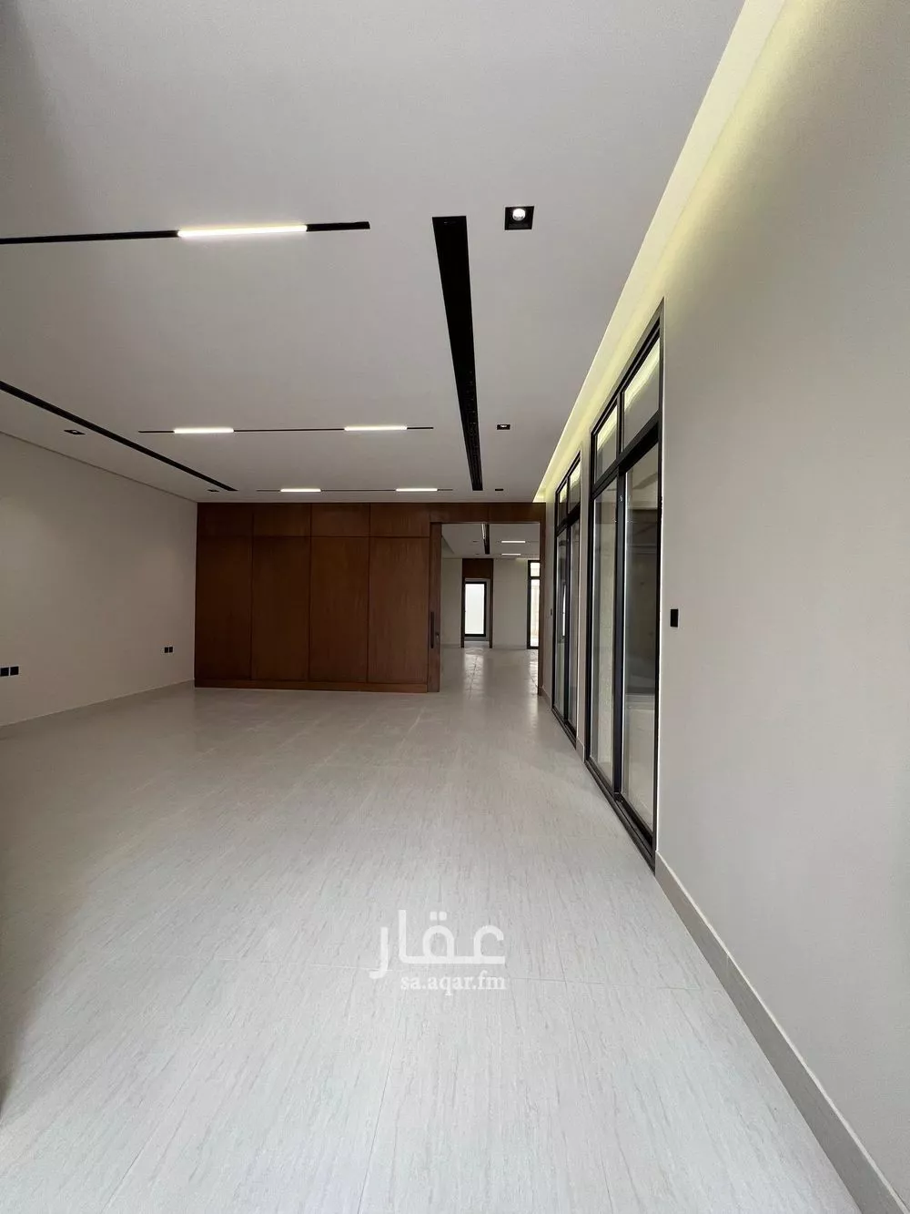 5 bedroom villa in Al Narjis 8