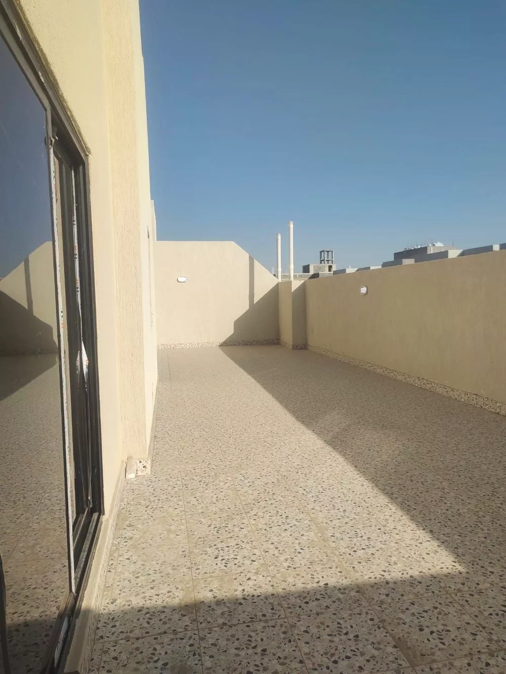 5 bedroom apartment in Al Marwa 6