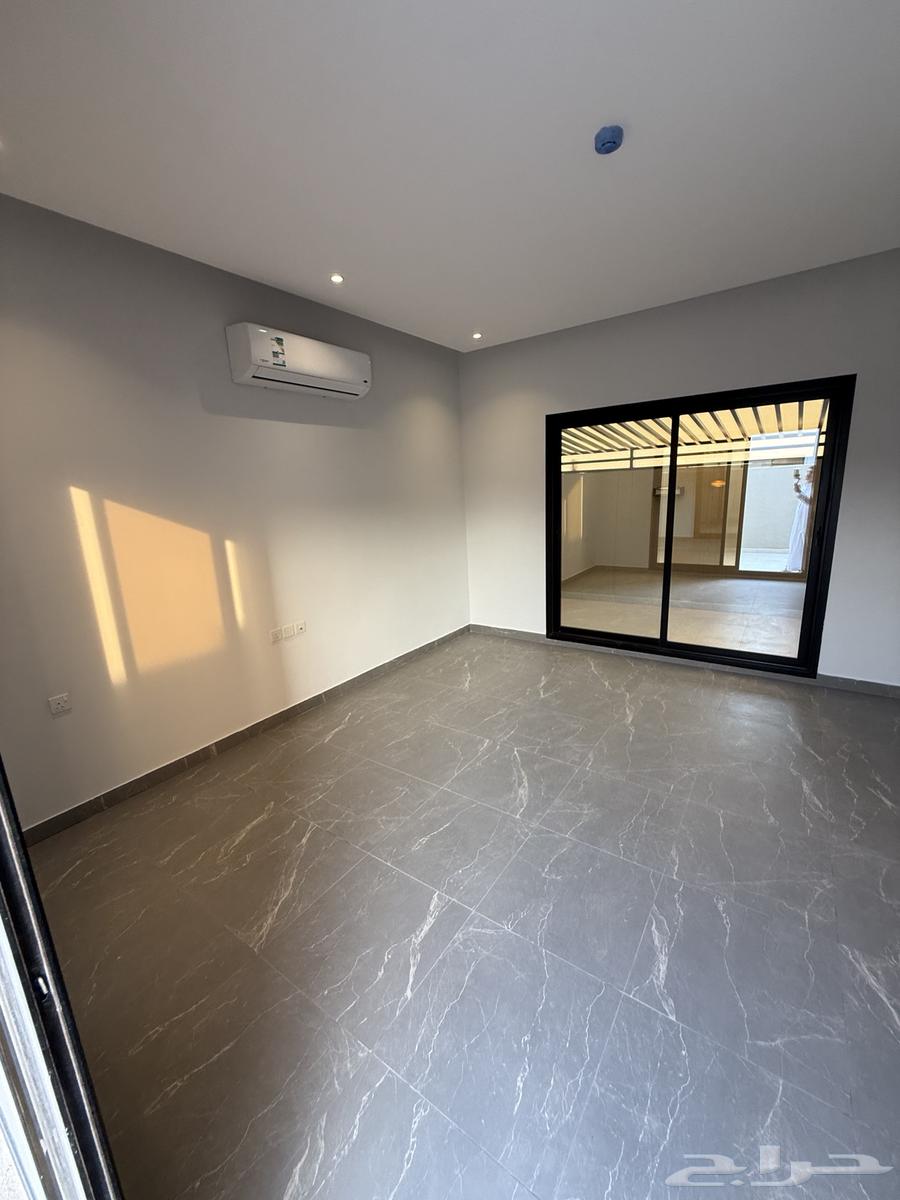 3 bedroom villa in Al Aridh 11