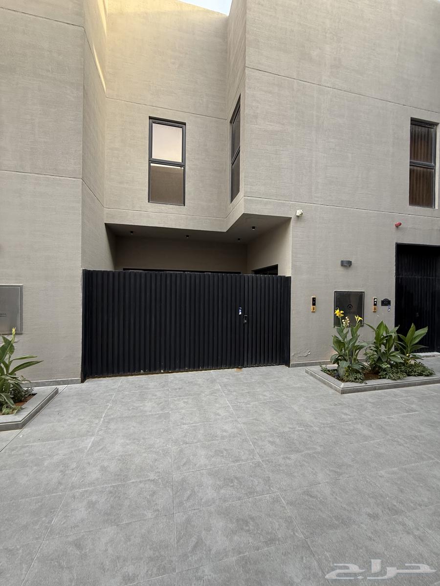 3 bedroom villa in Al Aridh 4