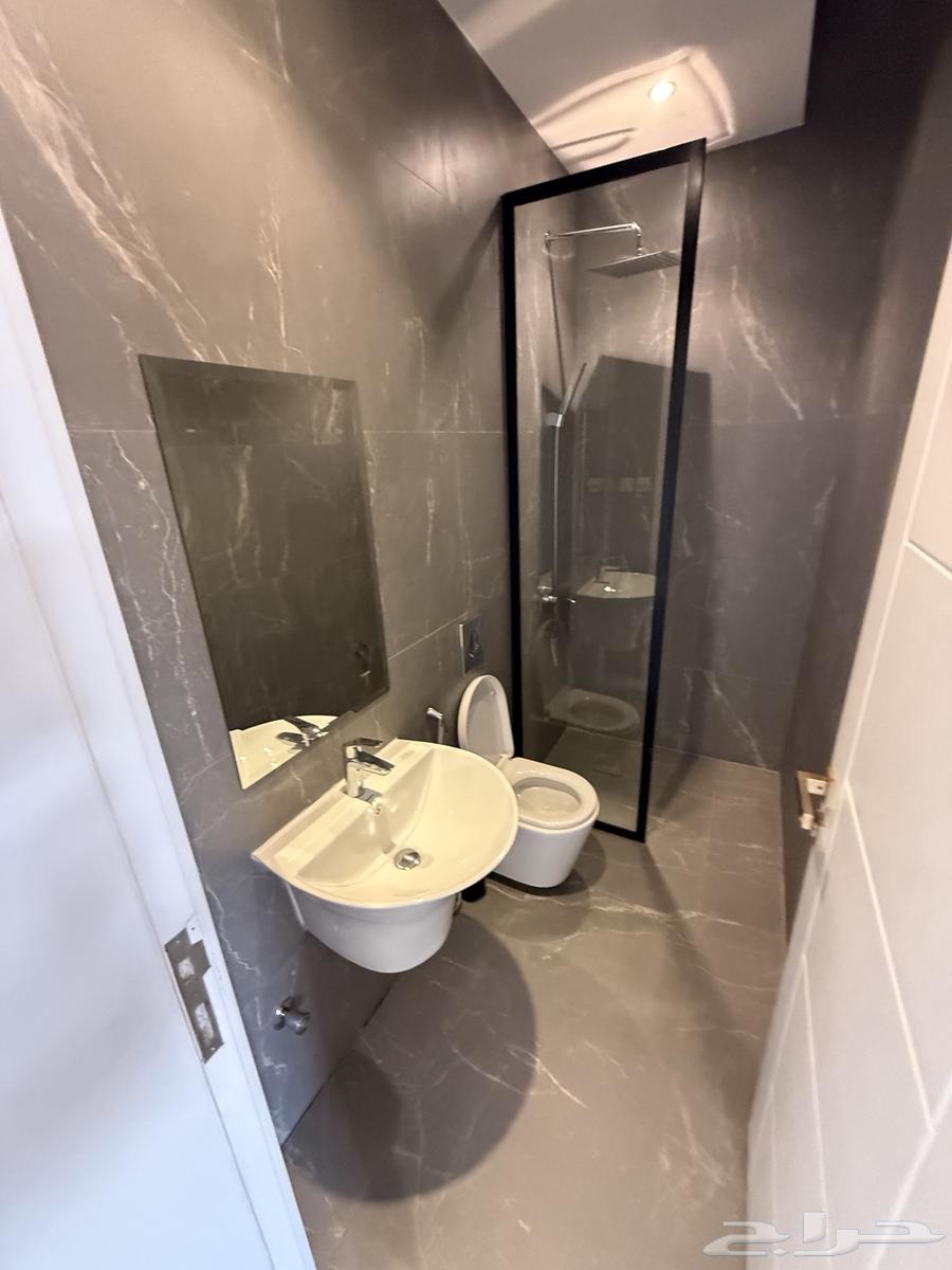 3 bedroom villa in Al Aridh 10