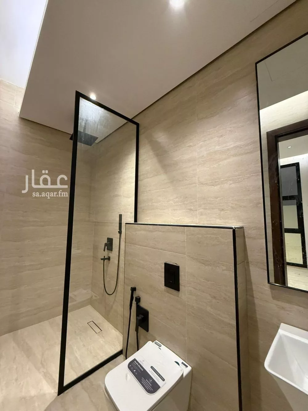 6 bedroom villa in Al Mahdiyyah 21