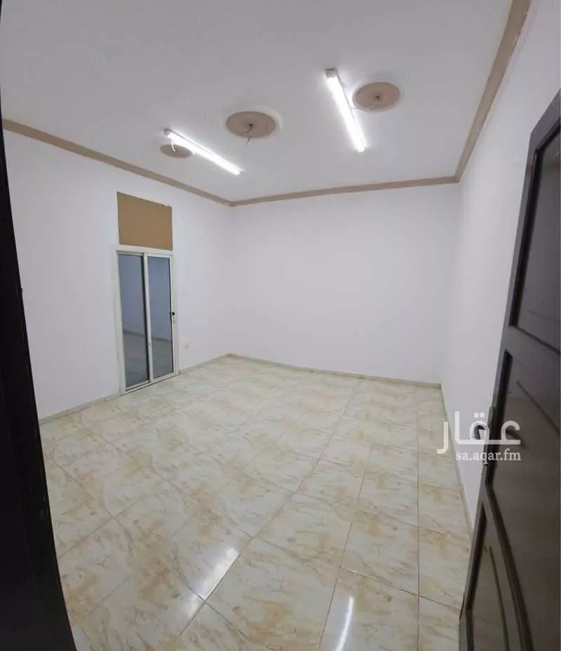 شقة 200 غرف في مشرفة 5