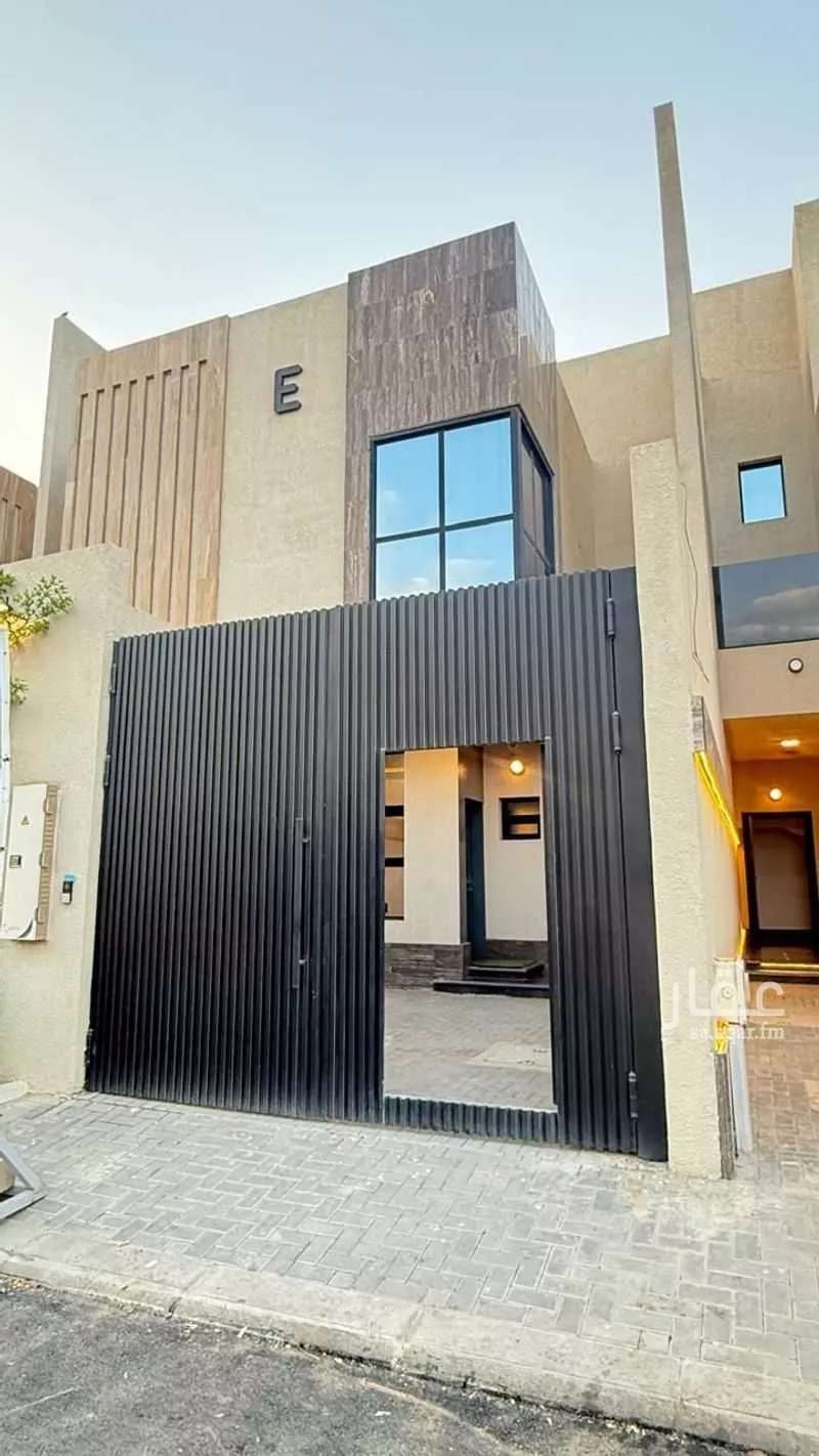 4 bedroom floor in Al Aridh 2