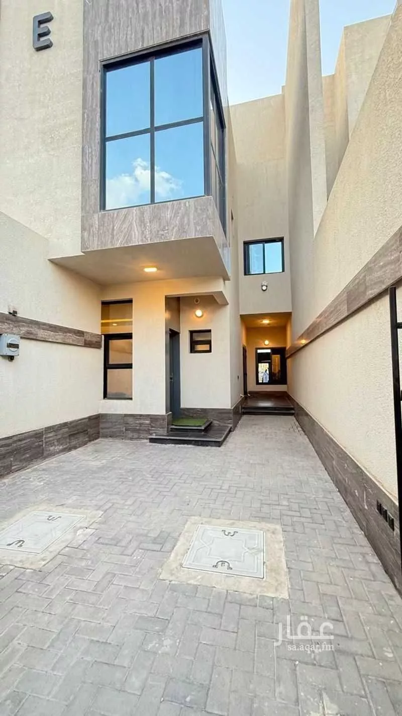 4 bedroom floor in Al Aridh 3