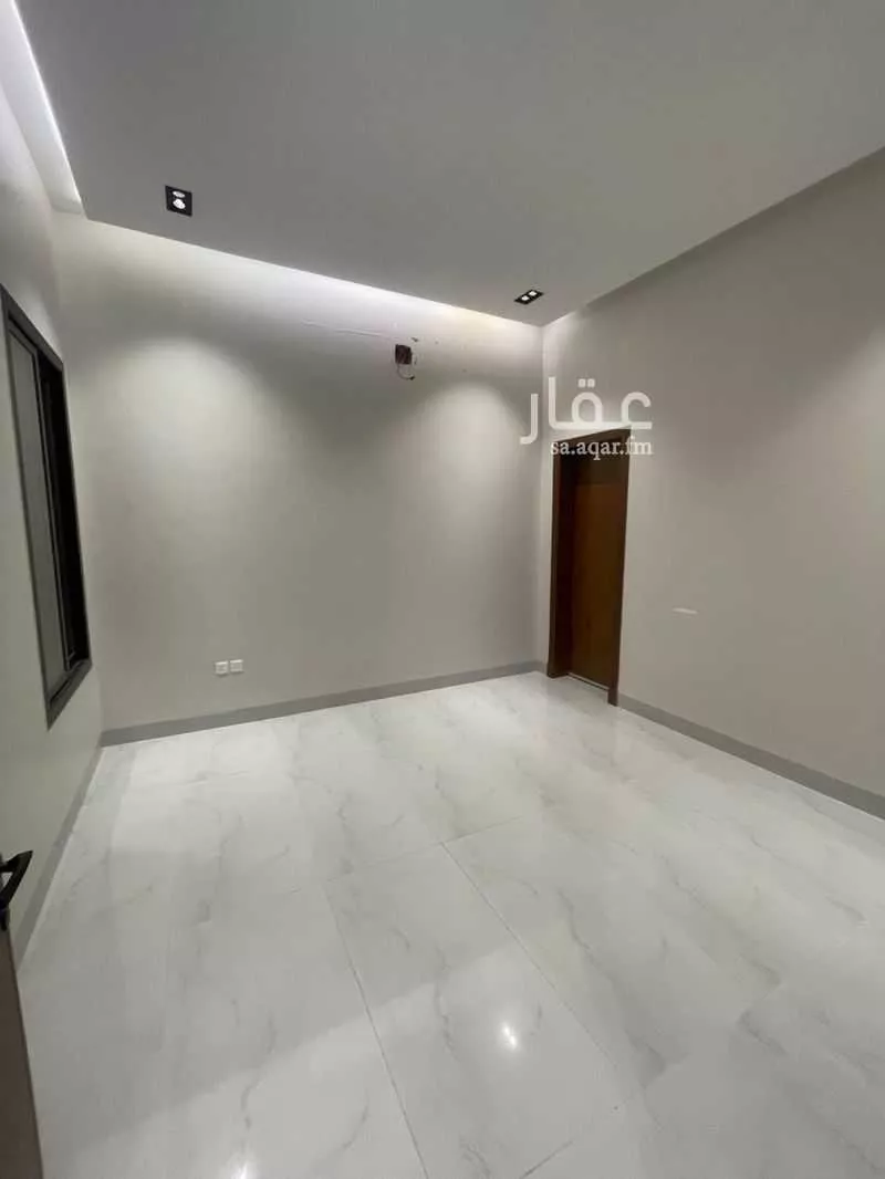 8 bedroom floor in Ash Sharq 4