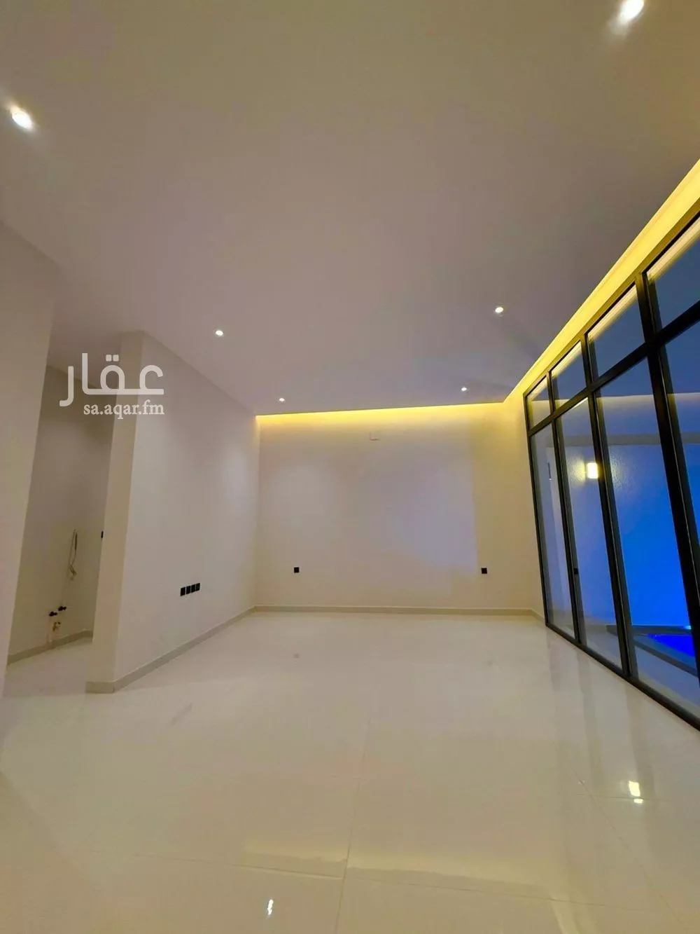 فيلا 6 غرف في المهدية 12