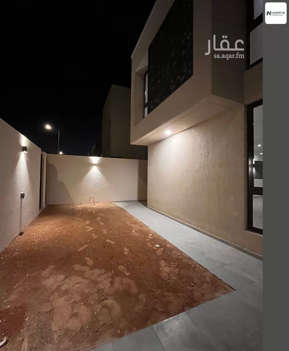 5 bedroom villa in Al Rimal 3