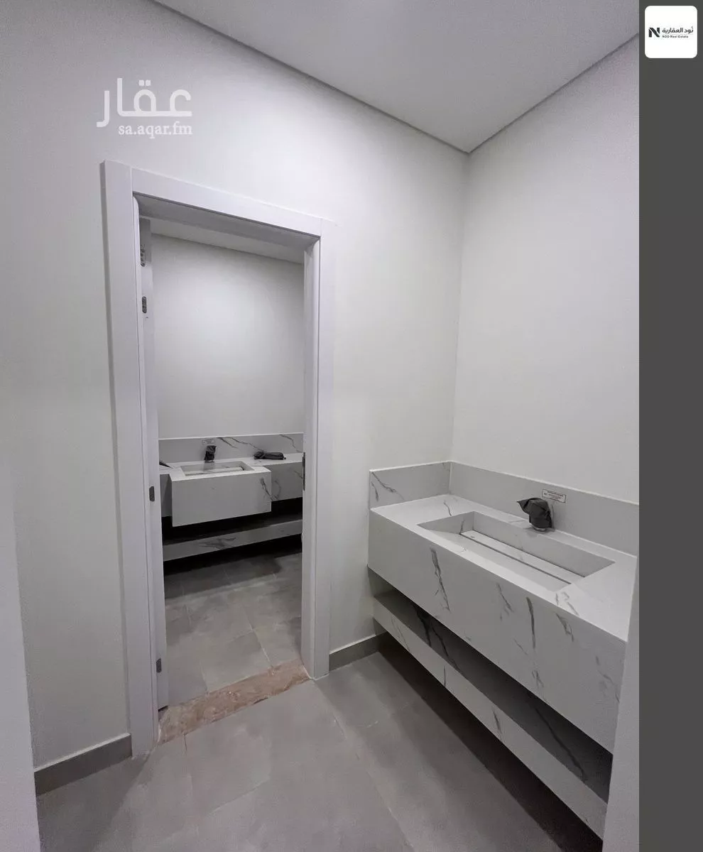 5 bedroom villa in Al Rimal 6