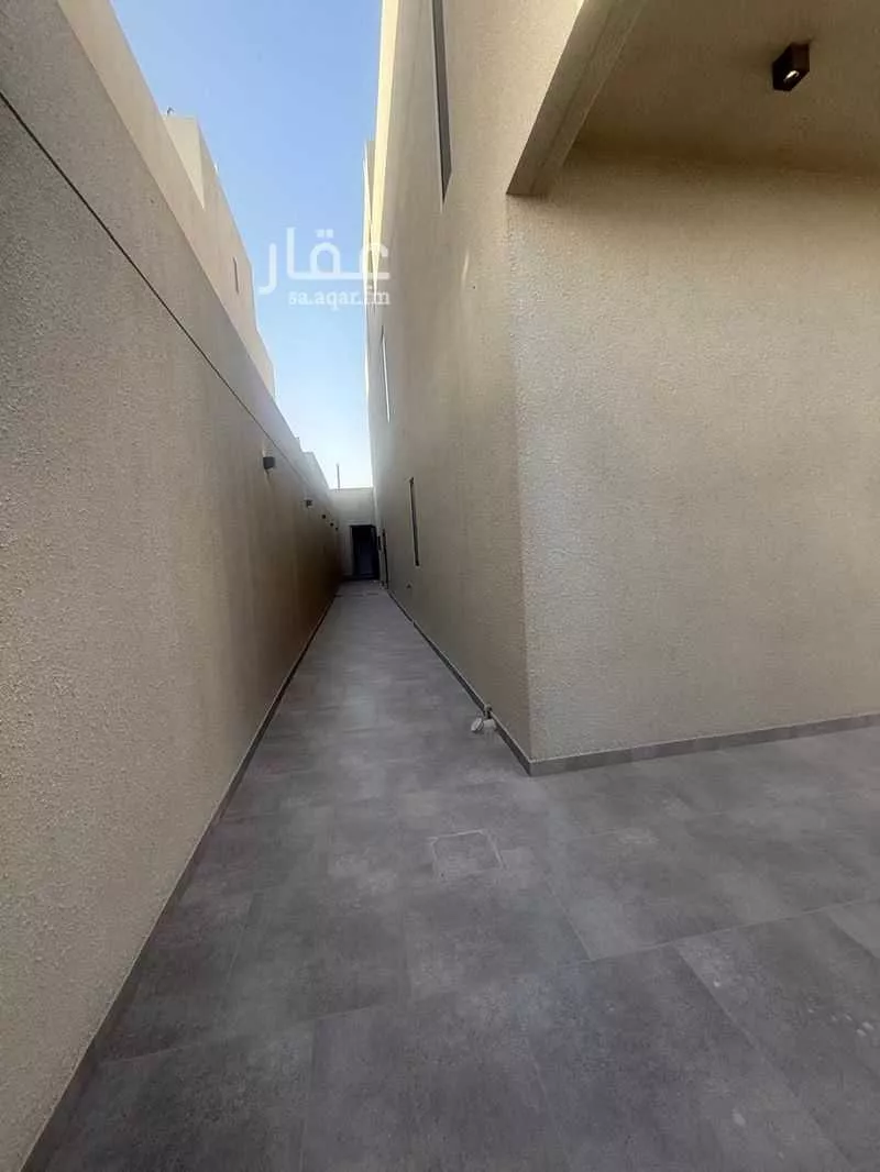4 bedroom villa in Al Fanar 4