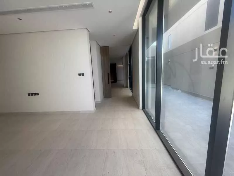 4 bedroom villa in Al Fanar 6