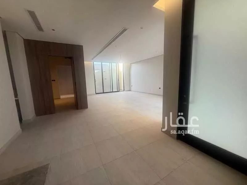 4 bedroom villa in Al Fanar 8