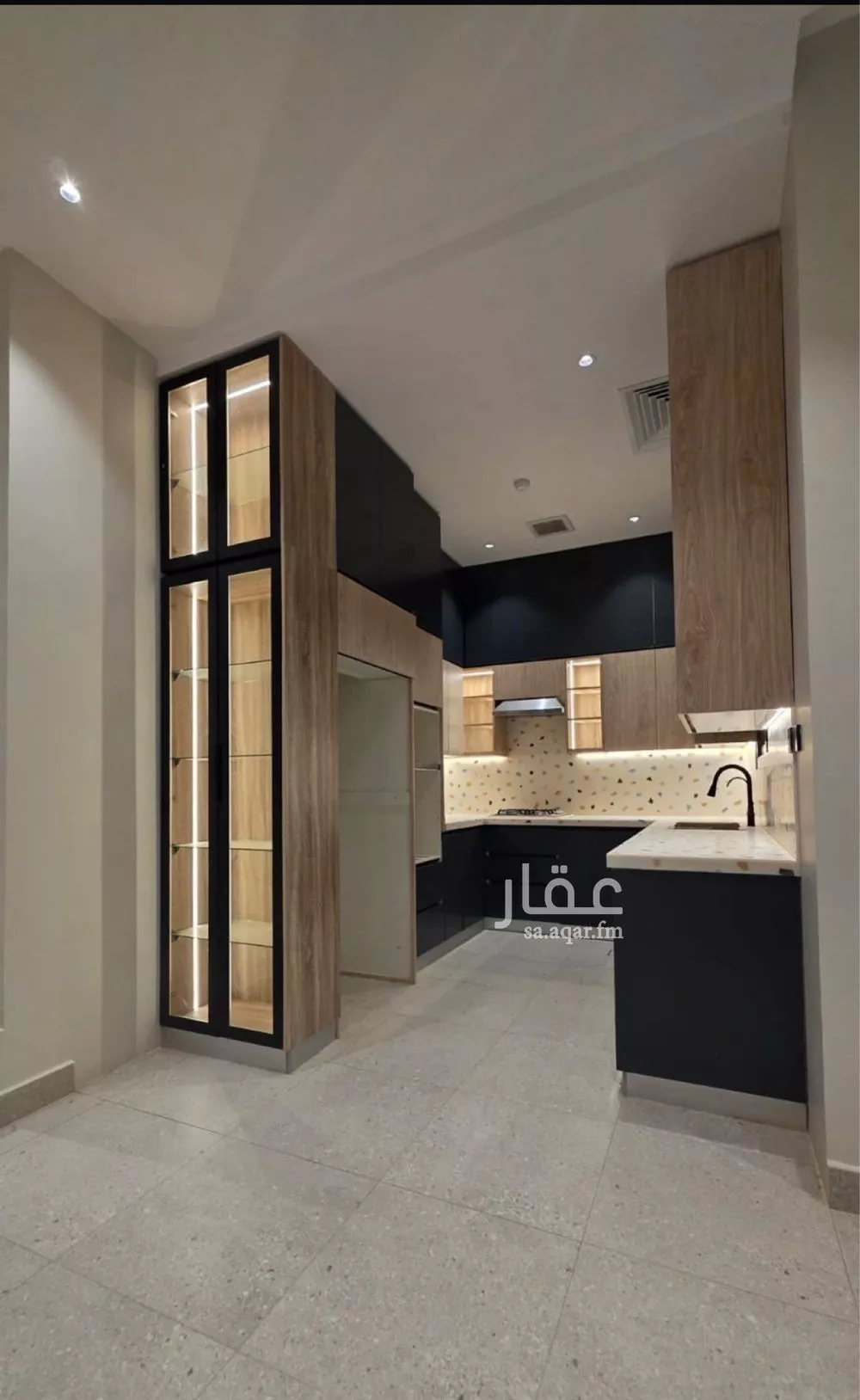 فيلا 3 غرف في العارض 2
