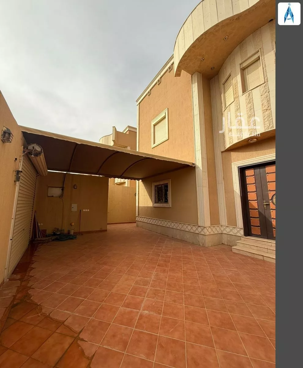 6 bedroom villa in Al Ghadir 4