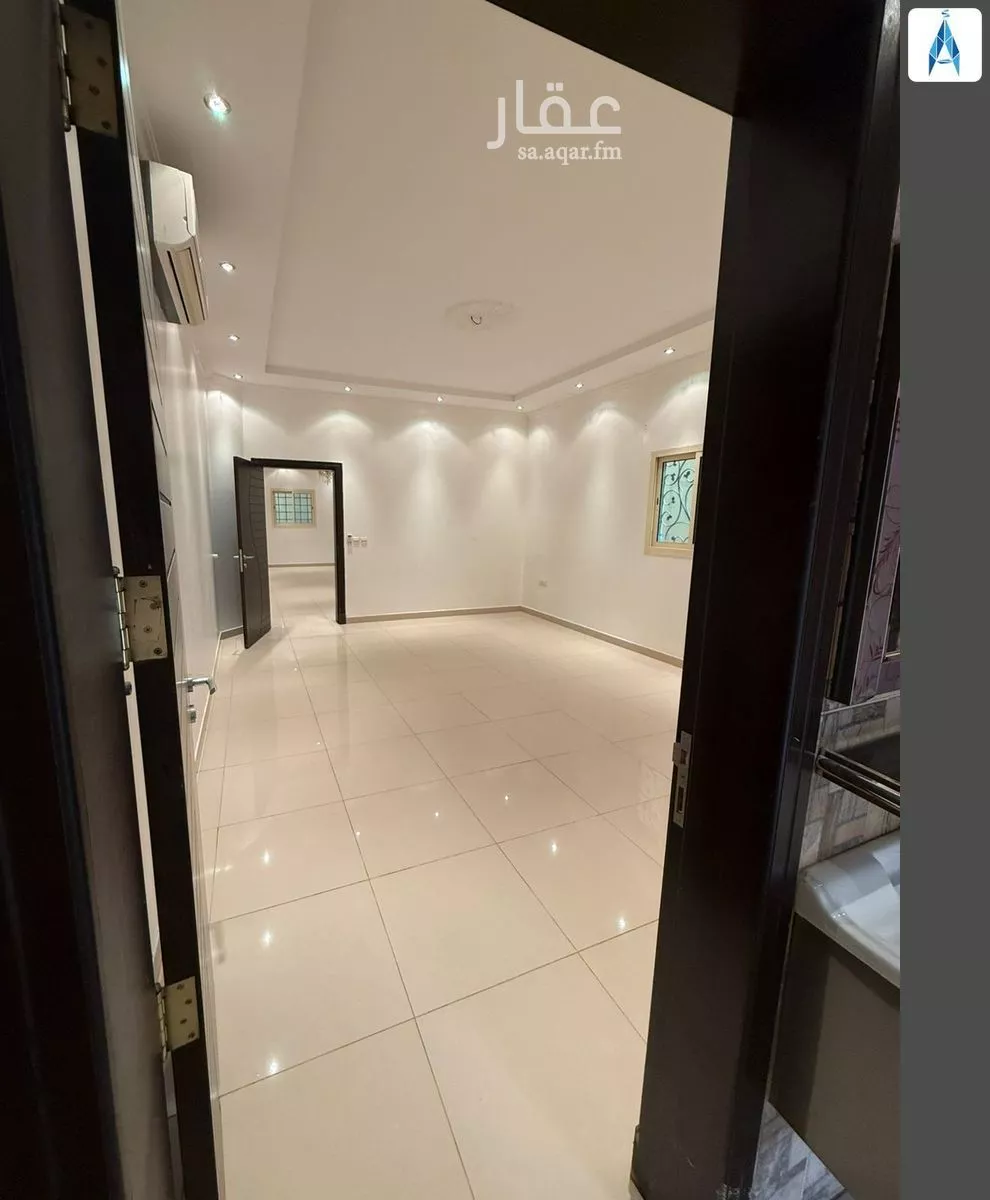 6 bedroom villa in Al Ghadir 7