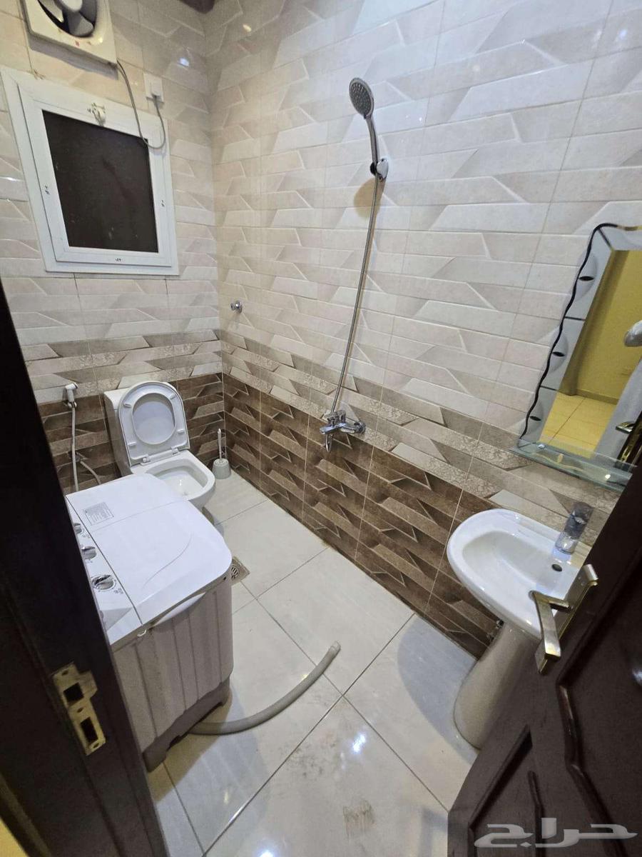 2 bedroom apartment in Al Hamdaniyah 8