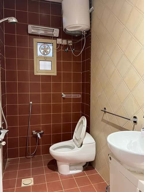 6 bedroom floor in Al Aqiq 6