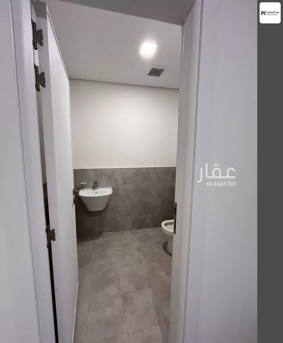 5 bedroom villa in Al Rimal 9