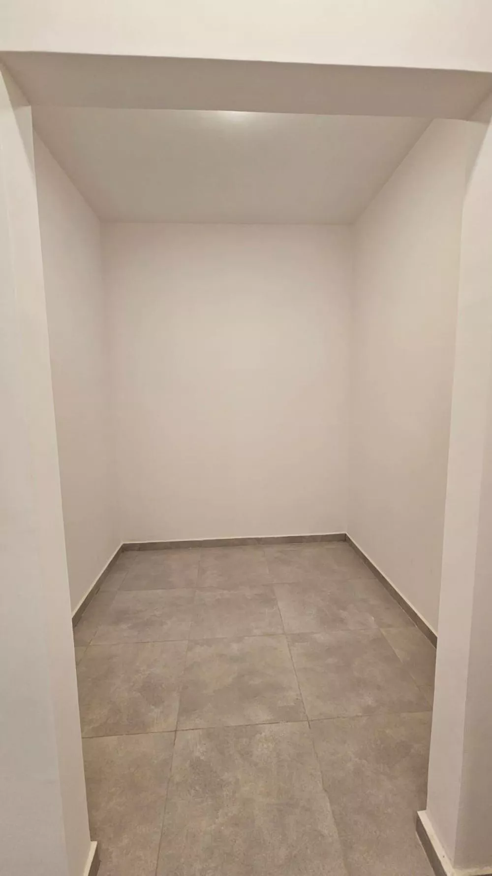5 bedroom villa in Al Narjis 28