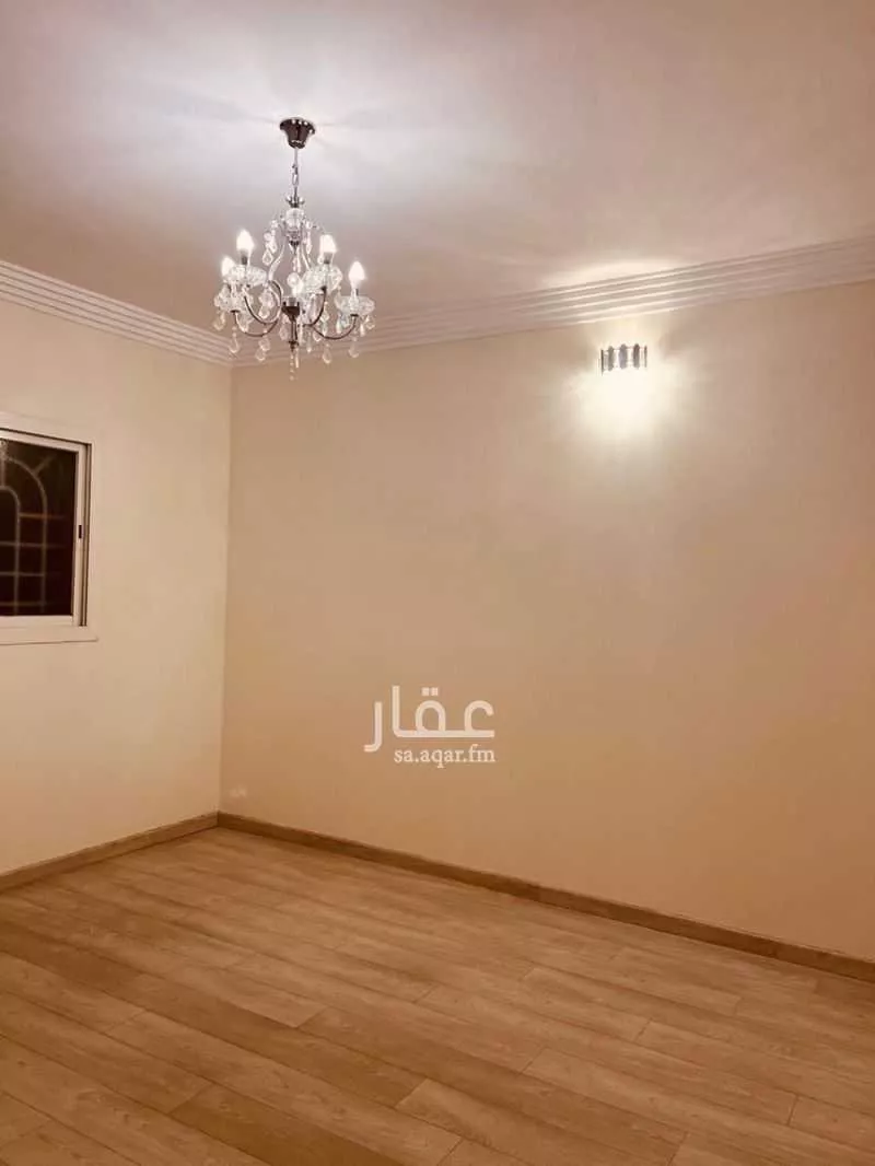 فيلا 4 غرف في المروج 12