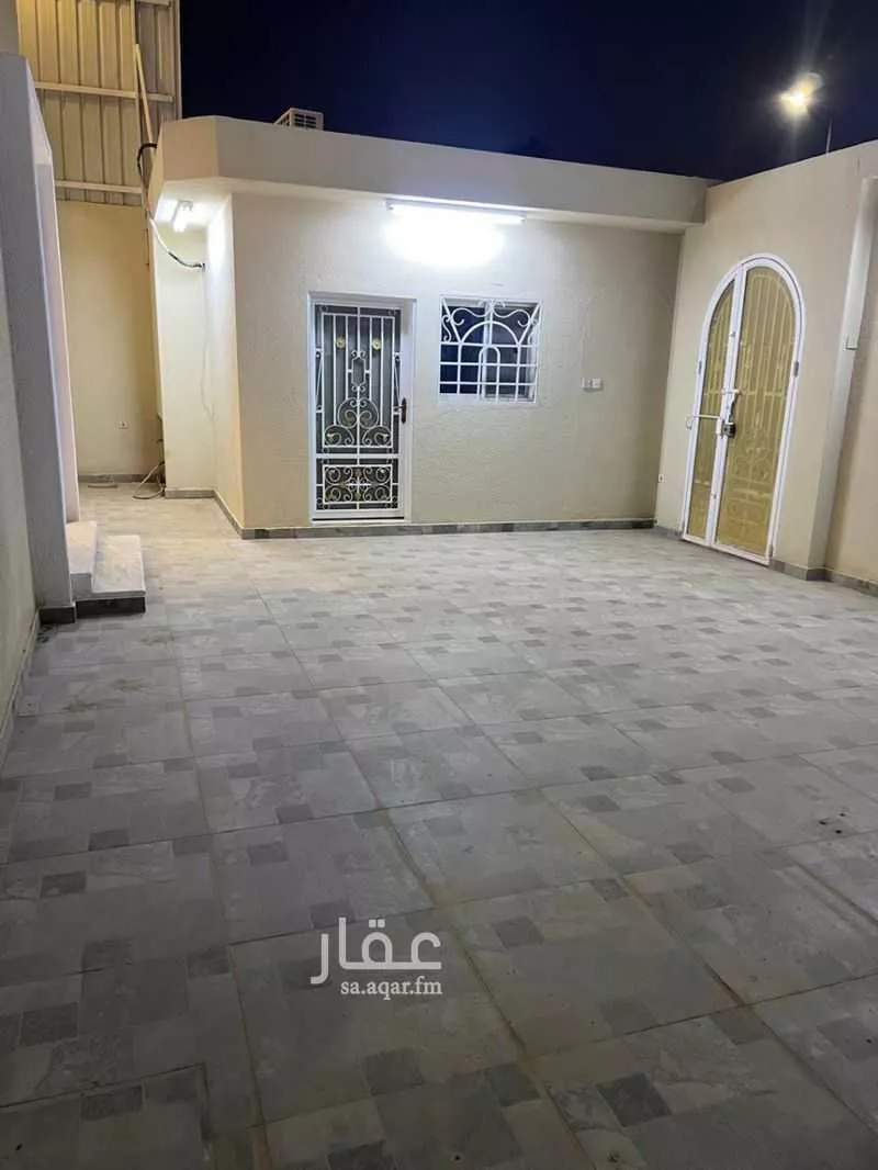 فيلا 4 غرف في المروج 3