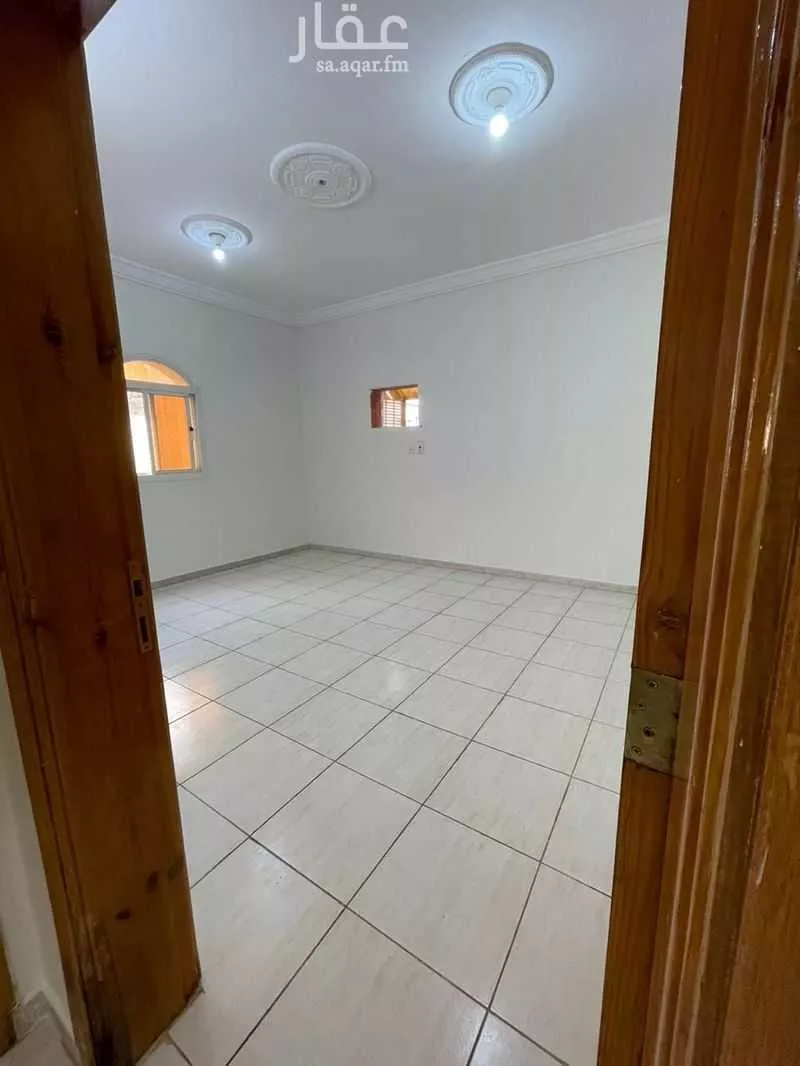 عمارة 884 م² في أبرق الرغامة 5